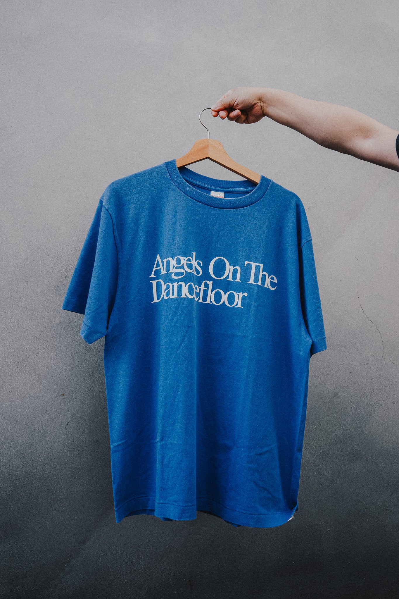 T-SHIRT / Angels On The Dancefloor (Faded BLUE)